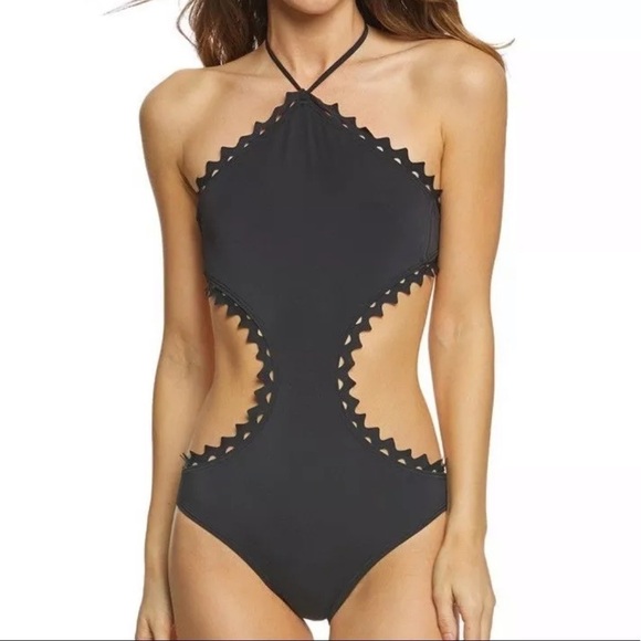 VINCE Camuto Sea Scallops Monokini Swimsuit - Picture 1 of 7
